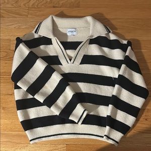 FRNCH Black and White V-Neck Sweater with Striking Stripes